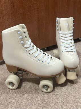 Cosmic Skates Classic Women's Cream Roller Skates - High-Top Lace-Up